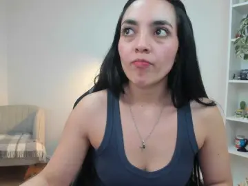 Summerevans  live sex cam