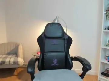 Summerevans  live sex cam