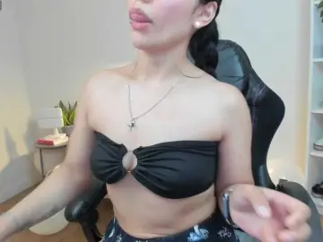 Summerevans  live sex cam