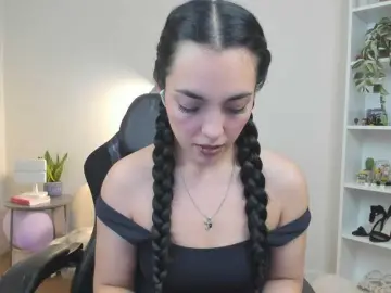 Summerevans  live sex cam