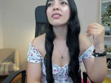 Summerevans  live sex cam
