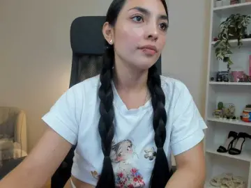 Summerevans  live sex cam