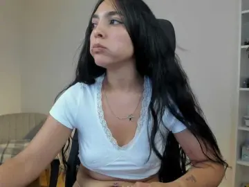 Summerevans  live sex cam