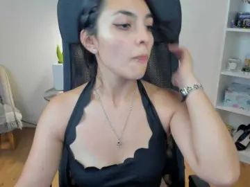 Summerevans  live sex cam