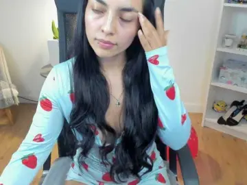 Summerevans  live sex cam