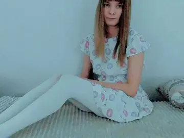 Liliya9  live sex cam