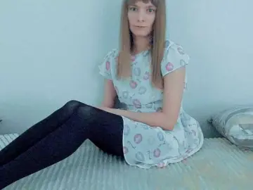 Liliya9  live sex cam