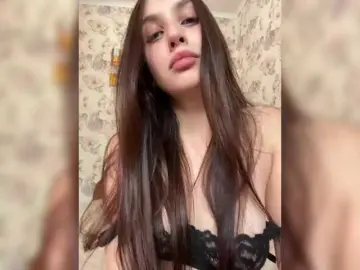 LindaLap  live sex cam