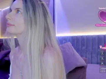 Monika-22  live sex cam
