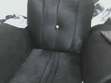 Petitelv  live sex cam