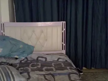 Prettyluxe  live sex cam