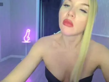 Alesia77  live sex cam