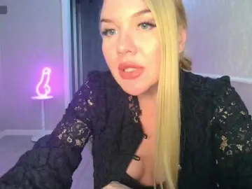 Alesia77  live sex cam