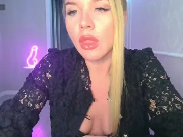 Alesia77  live sex cam