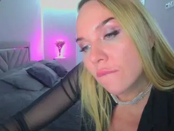 Alesia77  live sex cam