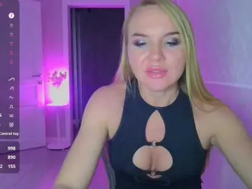 Alesia77  live sex cam