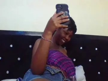 Empressvee25  live sex cam