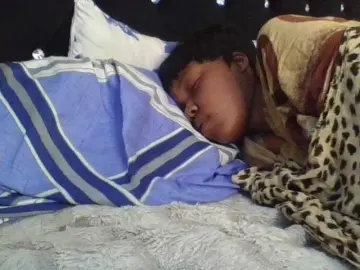 Empressvee25  live sex cam