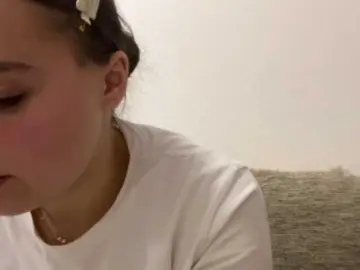 EsterGreenley  live sex cam