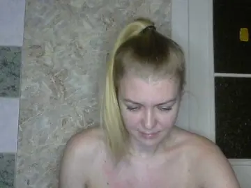 Kitty-Love27  live sex cam