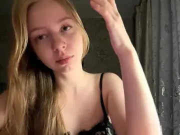 MercyDiamant  live sex cam