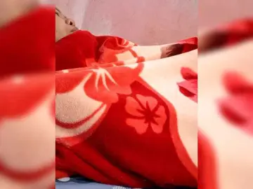 Mia57  live sex cam