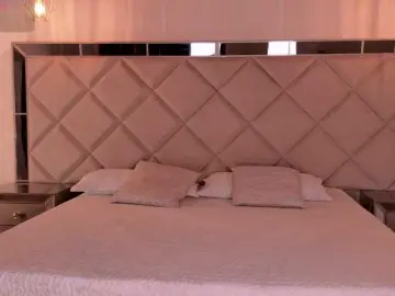 MilaColeman  live sex cam