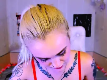 Ravenaaaa  live sex cam