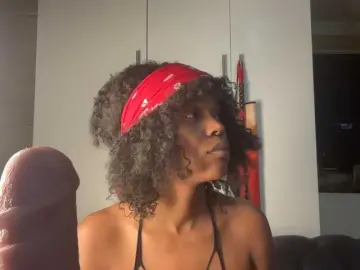 SexyBaddie  live sex cam