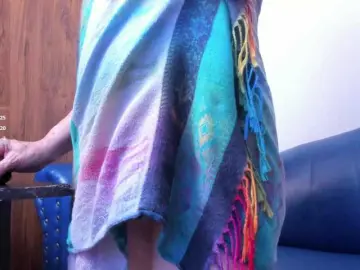 Skinny-Mature  live sex cam