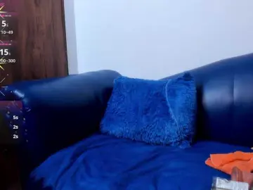 Skinny-Mature  live sex cam