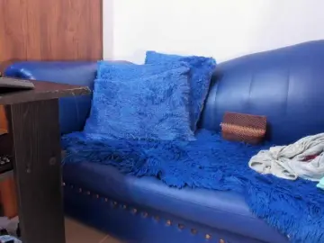 Skinny-Mature  live sex cam