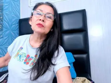 Skinny-Mature  live sex cam