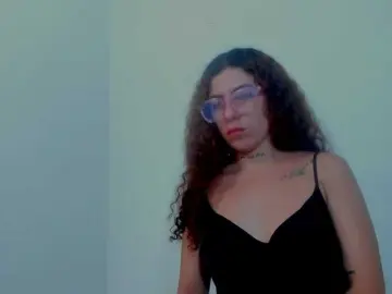 Miaapons  live sex cam