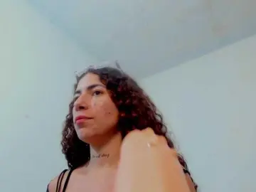 Miaapons  live sex cam