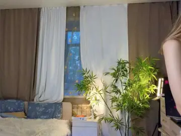 AnnyiBlue  live sex cam