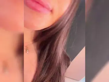 BloomJuliette  live sex cam