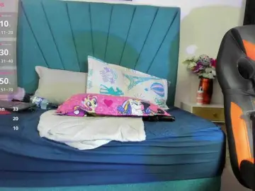 Dubraska1  live sex cam