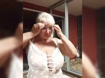 Jemma-Cori  live sex cam