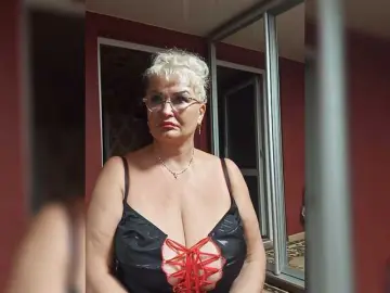 Jemma-Cori  live sex cam