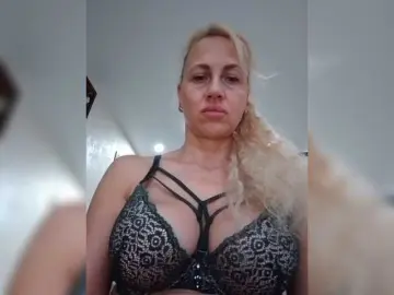 KissMiSveet1234  live sex cam