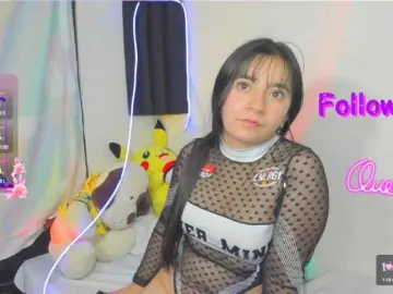 LitleMily  live sex cam