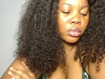 Malia8891  live sex cam