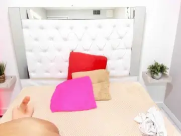 AshleyRobert  live sex cam