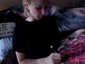 HazeRaziel  live sex cam