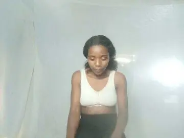 LandiQueen12  live sex cam
