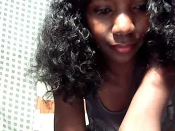 LandiQueen12  live sex cam
