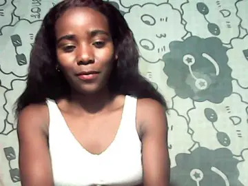LandiQueen12  live sex cam