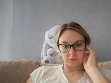 NikesPretty  live sex cam