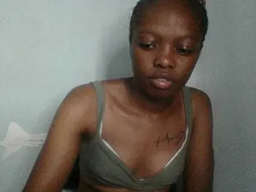 Paradisedoll  live sex cam